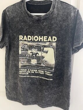 Radiohead Graphic Band Tee in Washed Black